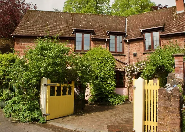Minehead Mews Cottage